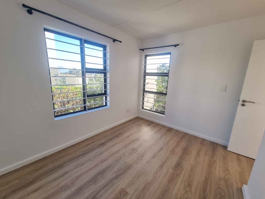 To Let 2 Bedroom Property for Rent in Burgundy Estate Western Cape